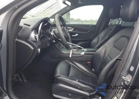 2017 Mercedes-Benz Glc 300 z USA, uszkodzony, nr VIN WDC0G4JB6HV007286